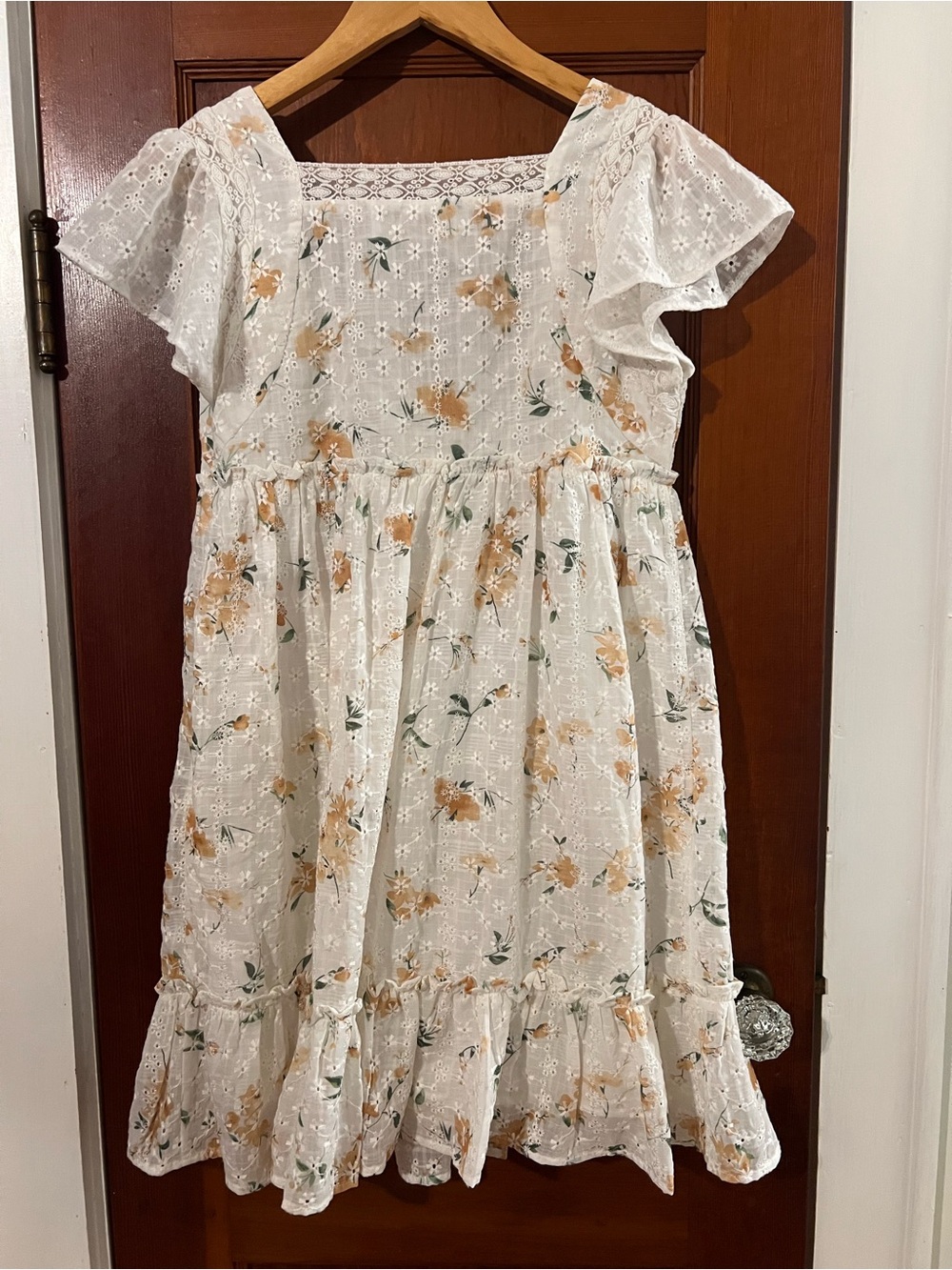 Altar’d State White Eyelet Floral Flutter Sleeve Mini Dress Size M Cottagecore - Picture 8 of 8